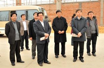 央视广告行业分析-山东省经信委副主任高方莅临史丹利公司调研