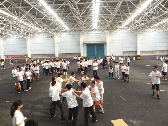 央视广告行业分析-全员参与运动潮 助力公司六十年