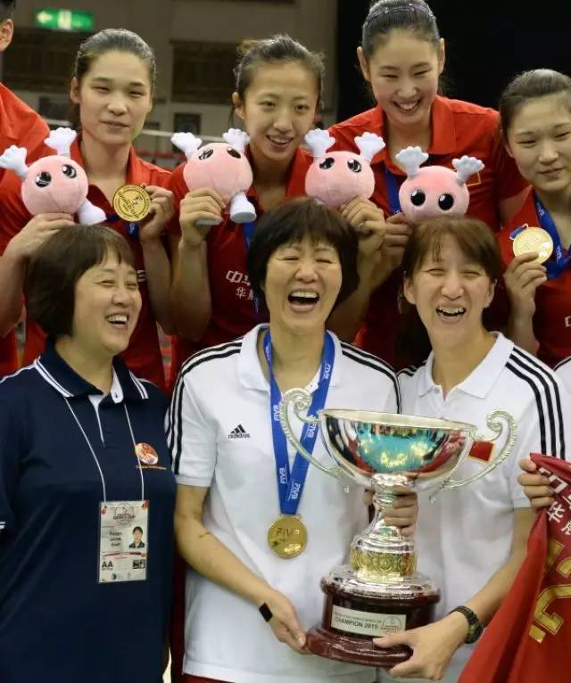 央视广告行业新闻-2017郎导“归来”！中国女排坚信“光明”力量