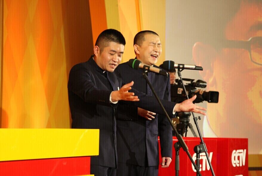 苗埠：能把我也给招走么？王声：太丢人了！