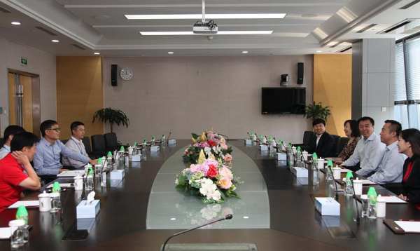 央视广告行业新闻-央视做客美的：探秘千亿级家电企业如何立于不败之林